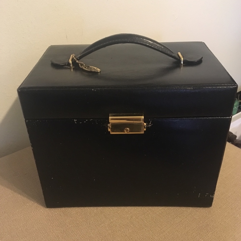 Wolf Jewelry Box